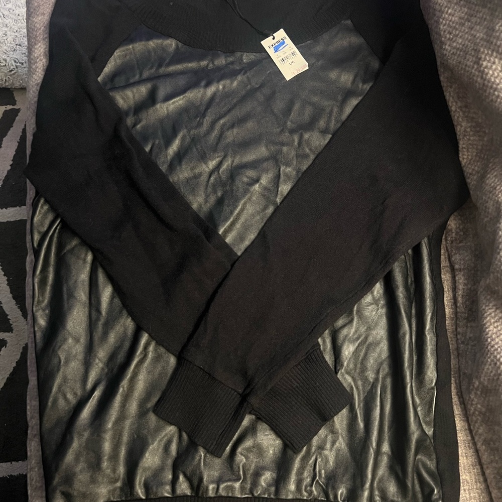 Express women’s Black and Gray Crewneck Sweater
